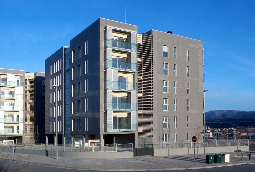 68 Habitatges de protecció oficial a Vic.