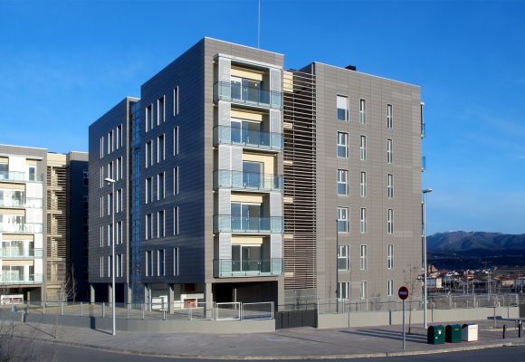 68 Habitatges de protecció oficial a Vic.